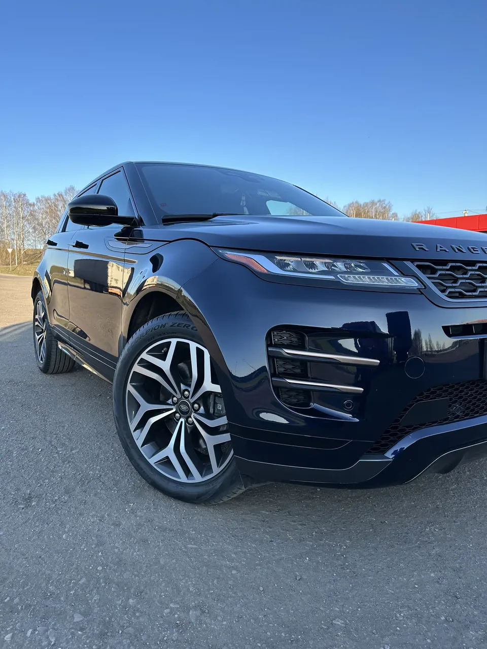Land Rover evoque 2022 — фото 1, купить с доставкой в Москву
