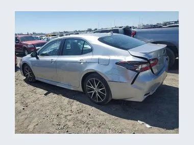 Toyota Camry 2022 — миниатюра 2