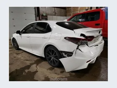 Toyota Camry 2022 — миниатюра 2