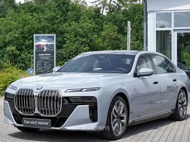 BMW i7 2023 — фото 1, купить с доставкой в Москву
