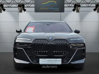 BMW i7 2023 — фото 1, купить с доставкой в Москву