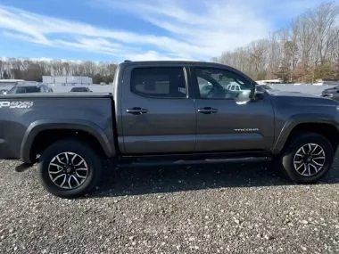 Toyota Tacoma 2023 — миниатюра 2