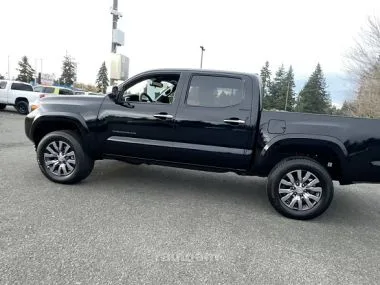 Toyota Tacoma 2023 — миниатюра 2