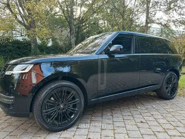 Land Rover Range Rover 2023 — фото 1, купить с доставкой в Москву