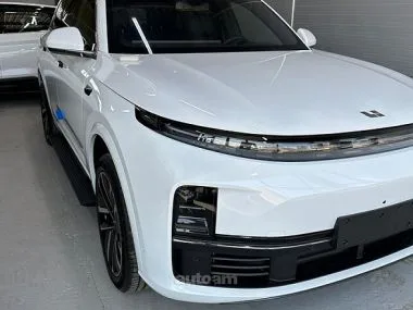 Li Xiang Li L7 ULTRA 2025 — миниатюра 2