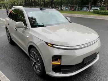 Li Xiang Li L6 MAX 2024 — миниатюра 2