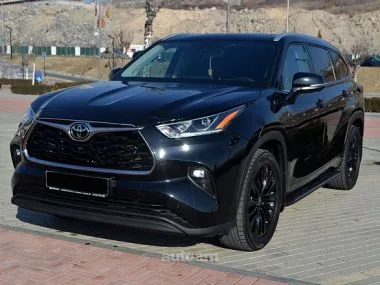 Toyota Highlander 2022 — фото 1, купить с доставкой в Москву