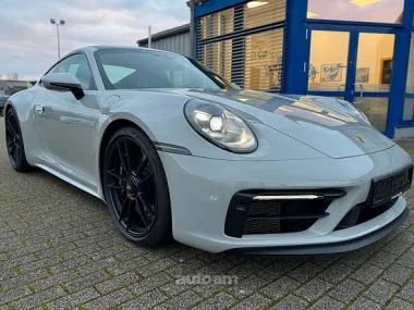 Porsche 911 2022 — миниатюра 2