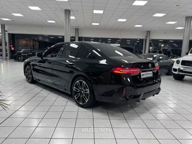 BMW i5 2024 — миниатюра 2