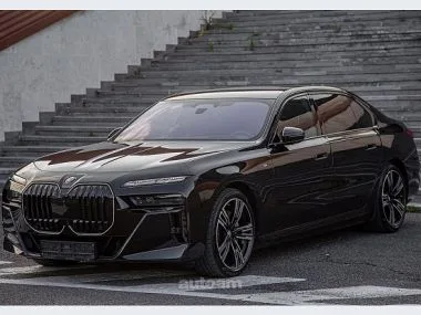 BMW i7 2023 — миниатюра 2