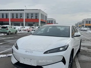 BYD e7 2025 — фото 1, купить с доставкой в Москву