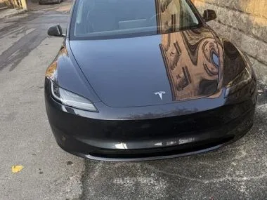 Tesla Model 3 2024 — фото 1, купить с доставкой в Москву