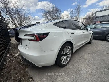 Tesla Model 3 2024 — фото 1, купить с доставкой в Москву