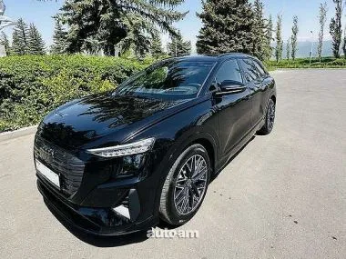 Audi Q5 e-tron 2024 — фото 1, купить с доставкой в Москву