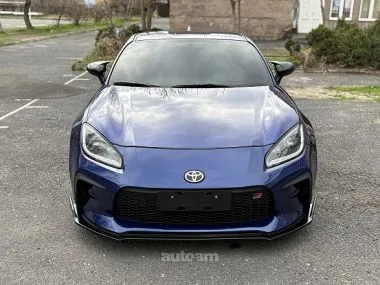 Toyota GR 2023 — миниатюра 2