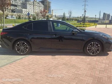 Toyota Camry SE 2025 — миниатюра 2