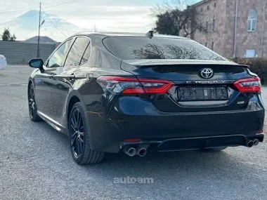 Toyota Camry 2022 — миниатюра 2