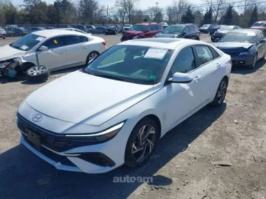 Hyundai Elantra 2023 — миниатюра 2