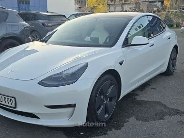 Tesla Model 3 2023 — фото 1, купить с доставкой в Москву