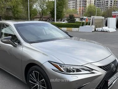 Lexus ES 250 2022 — фото 1, купить с доставкой в Москву
