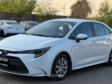 Toyota Corolla 2025 — фото 1, купить с доставкой в Москву