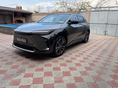 Toyota Bz4X XLE LIMITED 4X4 JAPAN 20 2024 — миниатюра 2