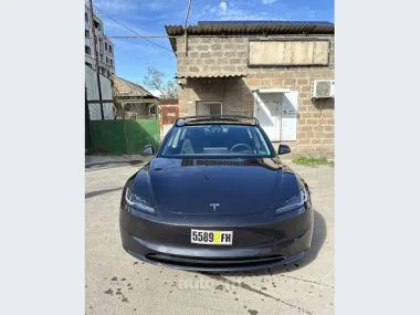 Tesla Model 3 Long Range 2024 — миниатюра 2