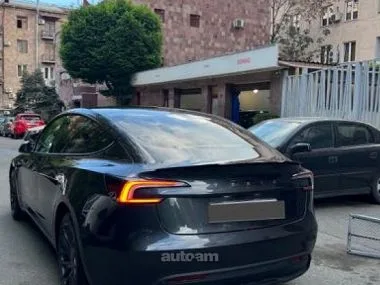 Tesla Model 3 long range RWD 2025 — миниатюра 2