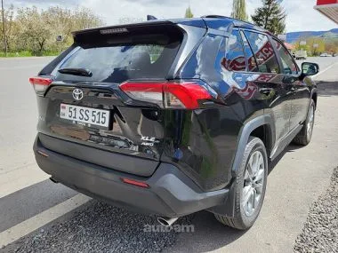 Toyota RAV4 XLE-AWD 2024 — миниатюра 2