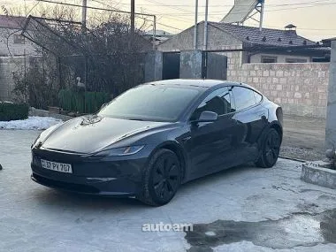 Tesla Model 3 2025 — миниатюра 2