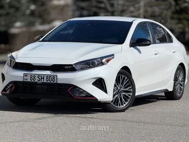 Kia Forte GT LINE 2023 — фото 1, купить с доставкой в Москву