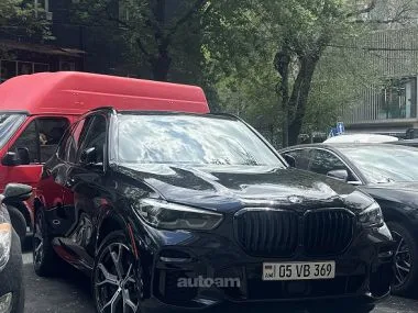 BMW X5 2022 — фото 1, купить с доставкой в Москву