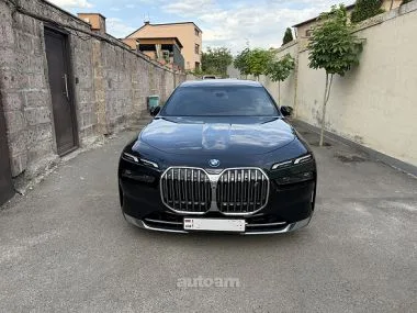 BMW i7 EDrive 50 2023 — миниатюра 2