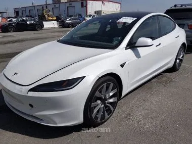 Tesla Model 3 2025 — фото 1, купить с доставкой в Москву