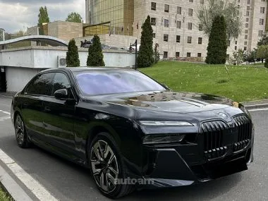 BMW i7 XDRIVE 60 2022 — фото 1, купить с доставкой в Москву