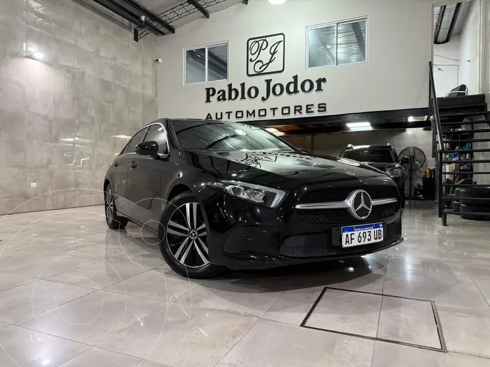 Mercedes-Benz Clase A Sedn 200 Progressive Aut 2023 — фото 1, купить с доставкой в Москву