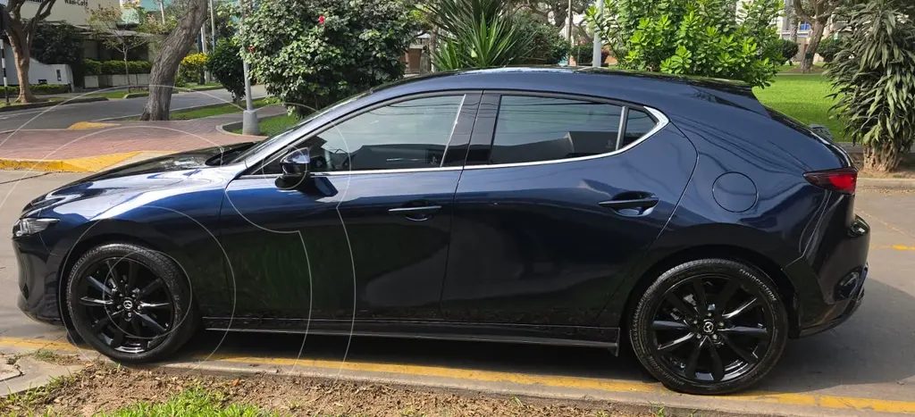 Mazda 3 Sport 2025