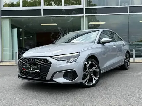 Audi A3 AUTOMAAT / CARPLAY / CAMERA / ZETELVERWARMING / KEYLESS / 2023 — фото 1, купить с доставкой в Москву