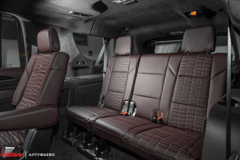 Cadillac Escalade 2023 — миниатюра 5