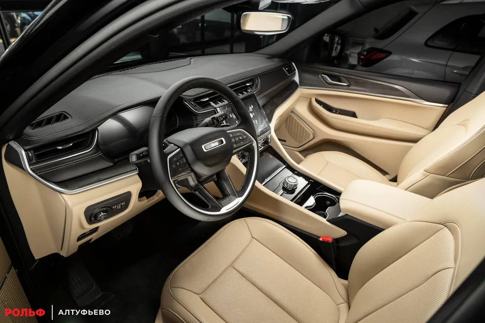 Jeep Grand Cherokee 2023 — миниатюра 3