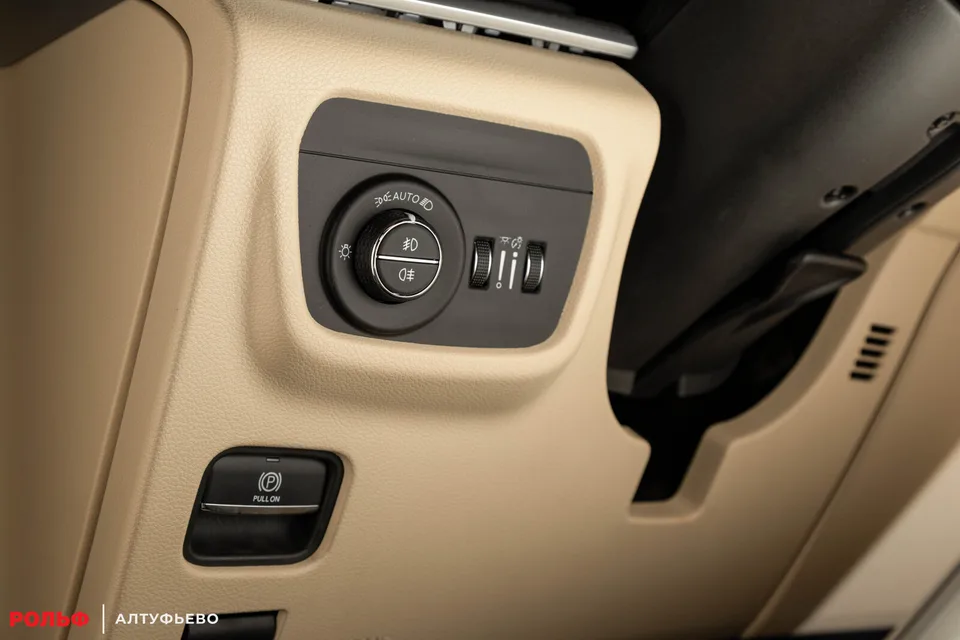 Jeep Grand Cherokee 2023 — миниатюра 4