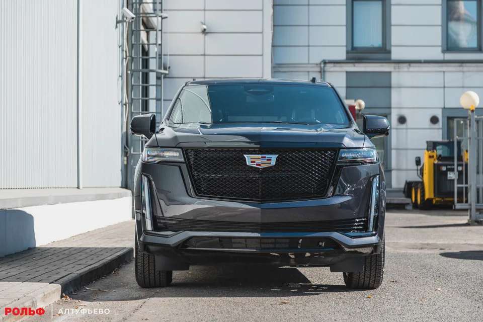 Cadillac Escalade 2023 — миниатюра 2