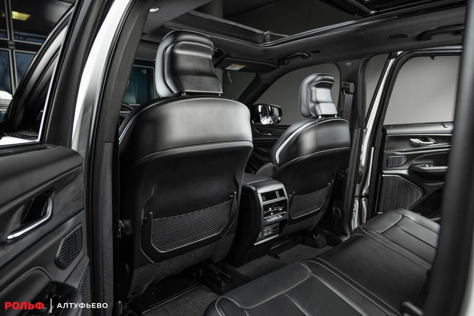 Jeep Grand Cherokee 2024 — миниатюра 4