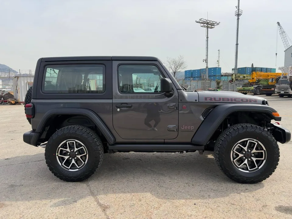 Jeep Wrangler 2024 — миниатюра 2