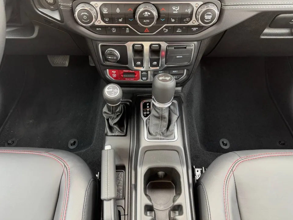 Jeep Wrangler 2024 — миниатюра 5