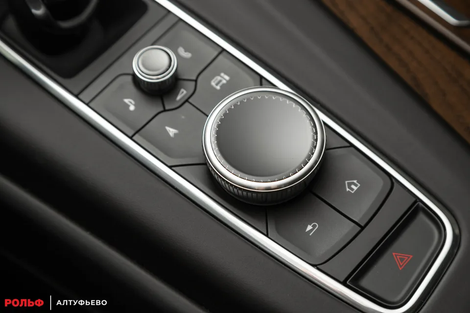 Cadillac Escalade 2024 — миниатюра 4