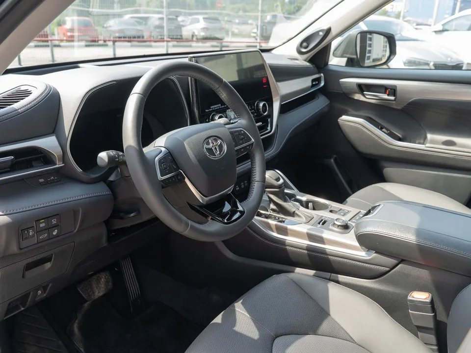 Toyota Highlander 2025 — миниатюра 5