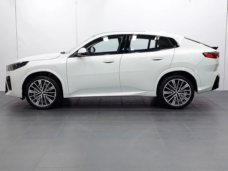 BMW X2 2024 — миниатюра 2