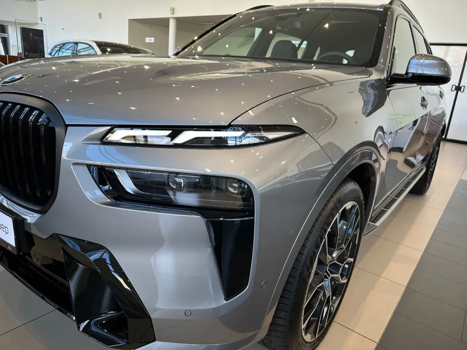 BMW X7 2025 — миниатюра 3