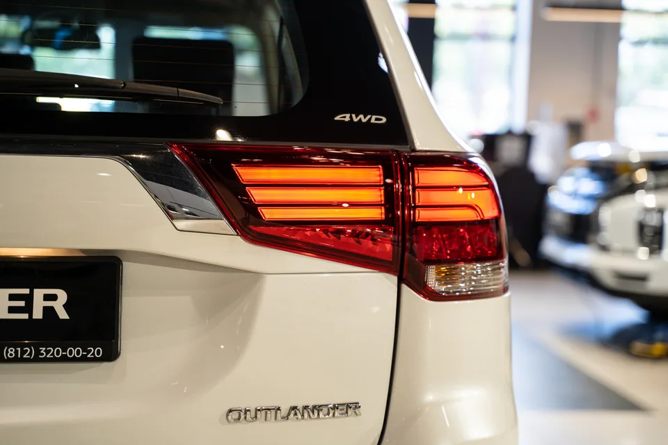 Mitsubishi Outlander 2022 — миниатюра 3